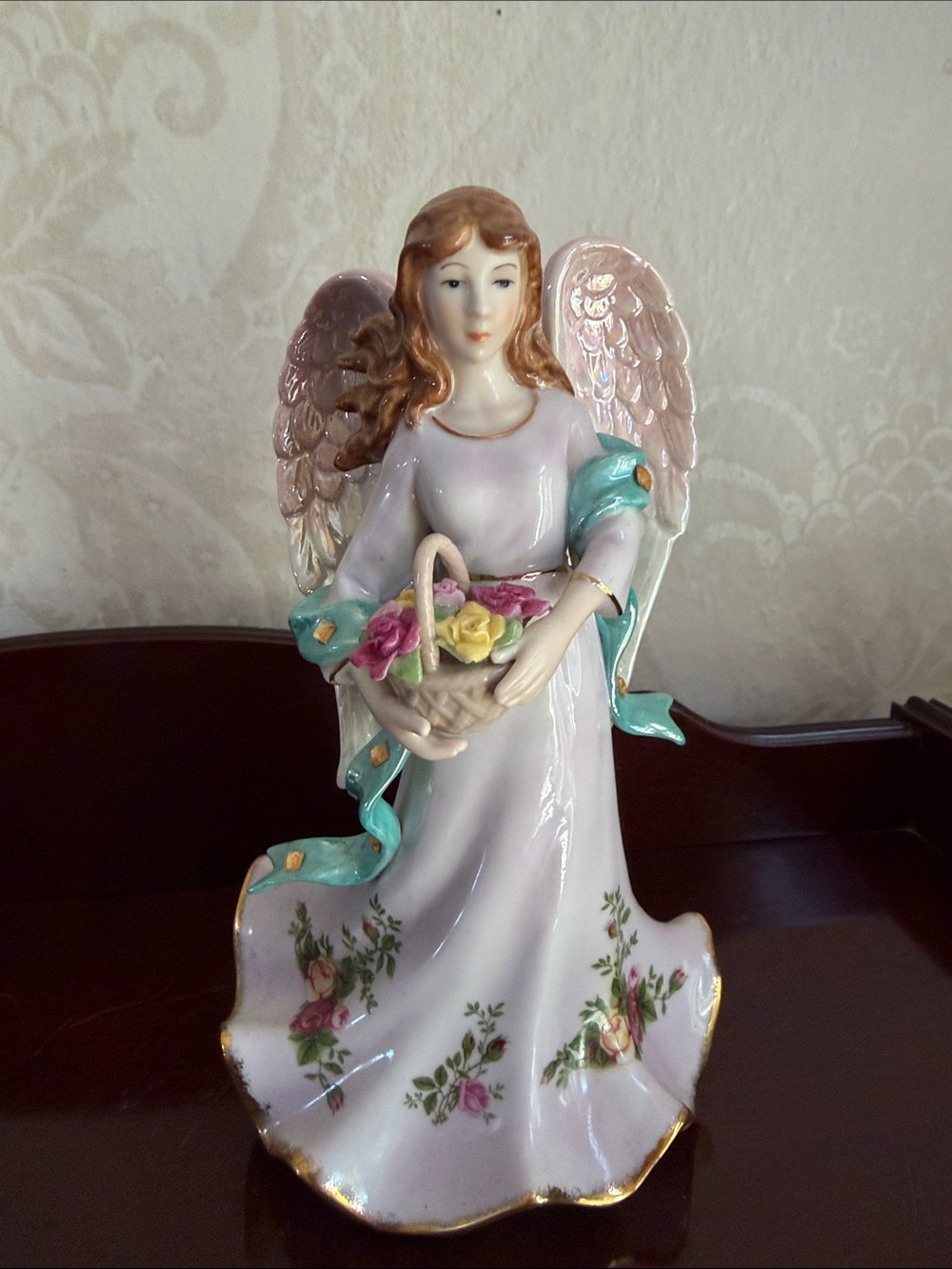 Royal Albert old country roses Lavande Rose angel musical